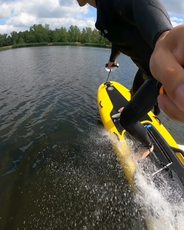 🏄🏼‍♂️ Ponad 2600 EUR netto rabatu na Lampuga Air 2024! 🌊
To największa okazja roku – startuj w nowy sezon z najwszechstronniejszą e-deską na rynku i oszczędź jak nigdy! 💥

🌅 Marzysz o wolności na wodzie? Lampuga Air 2024 to deska, która spełni Twoje wymagania! 🏖️
🚨 Tylko do końca roku zgarnij tę wyjątkową promocję i surfuj, gdzie tylko chcesz! 💨

👉 Szczegóły na naszej stronie: www.agua.surf
🎥 Zobacz recenzję na naszym YouTube: agua.surf

Nie przegap tej szansy – wskakuj na wodę razem z nami! ⚡🌊
#agua #aguasurf #surf #ejetboard #lampuga #lampugaair #surflife #freedom #chalupy #hel #surfboard #elektrycznadeska